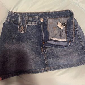 Mini skirt with belt 💞